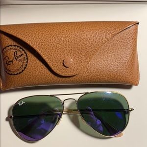 purple mirrored lense ray-ban aviators